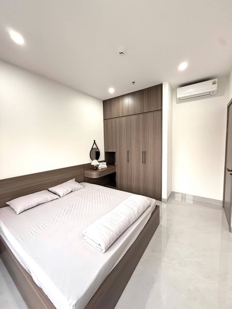 For rent: 1-bedroom apartment — 4