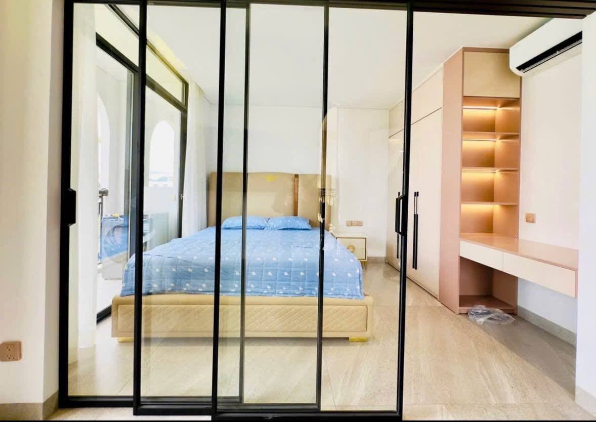 For rent: 2-room apartment — 4