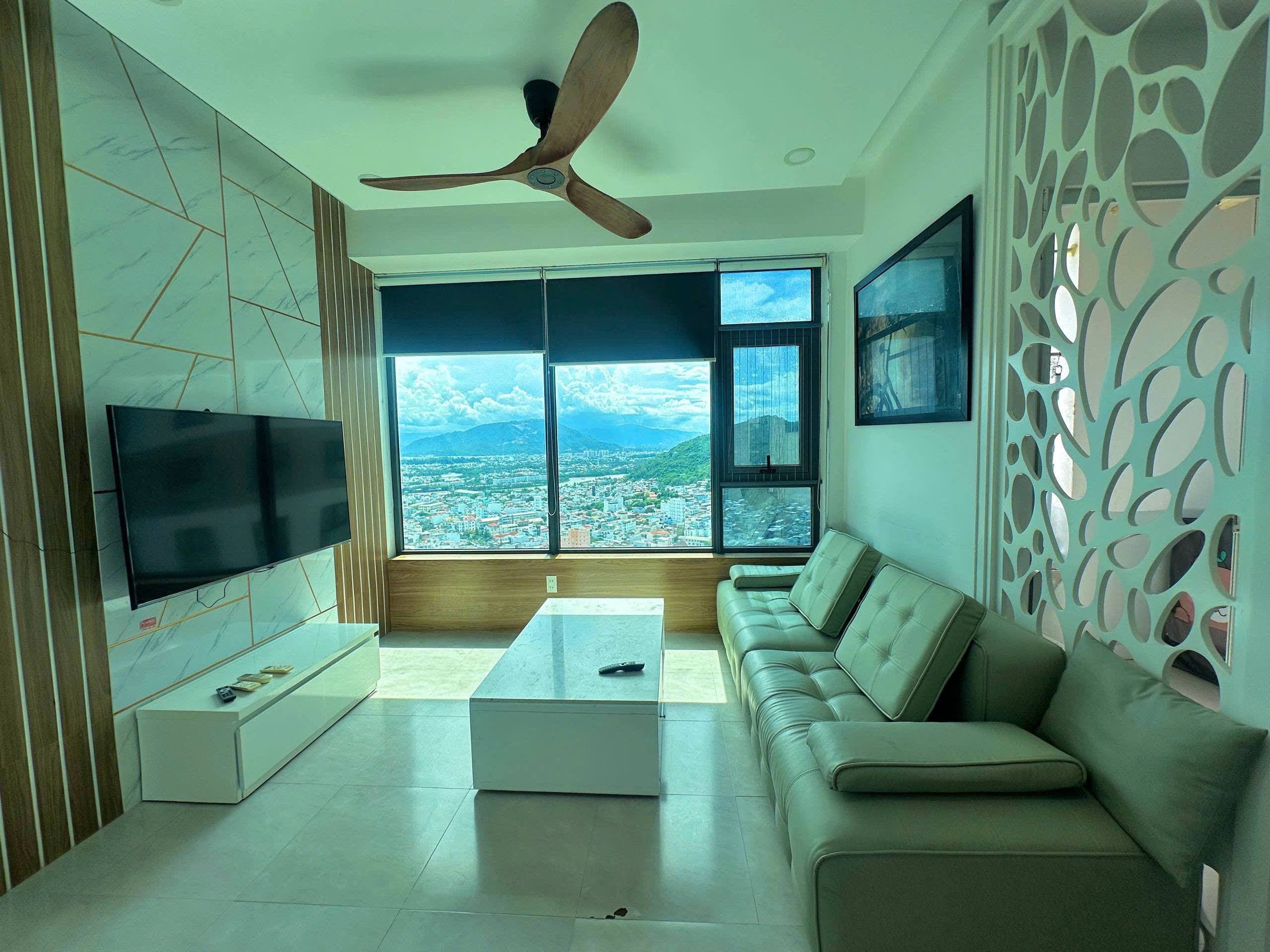 2 BR Apt — 3