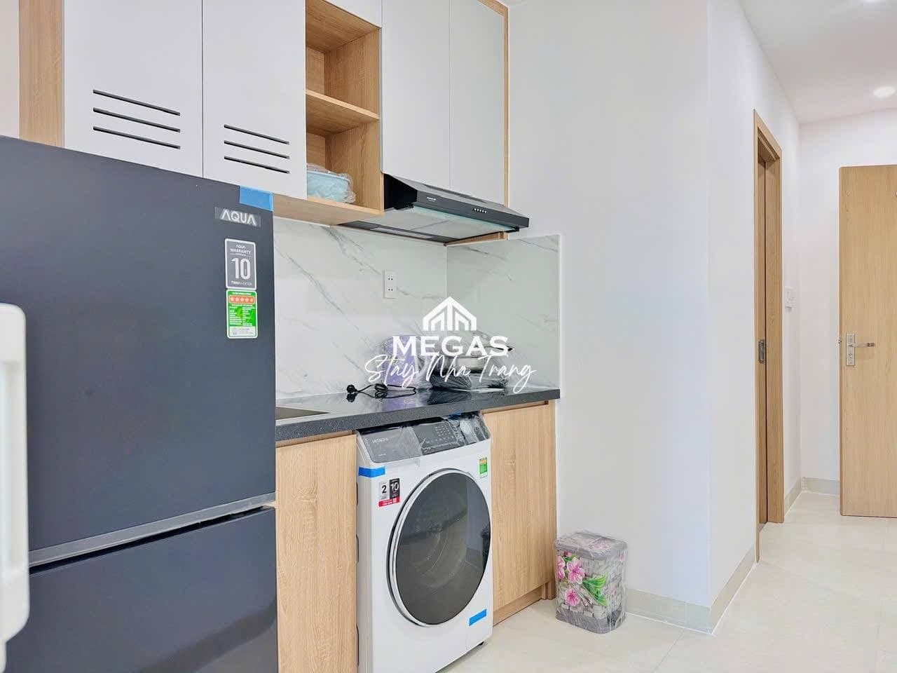 2 BR Apt — 4