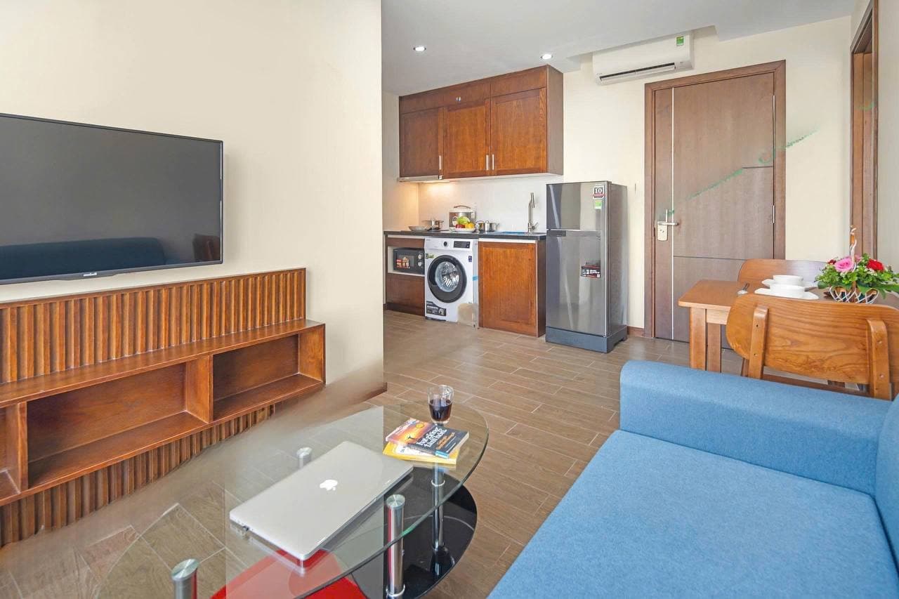 1 BR Apt — 4