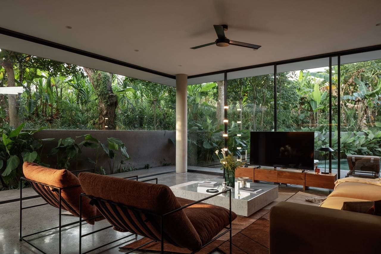 Villa — 4
