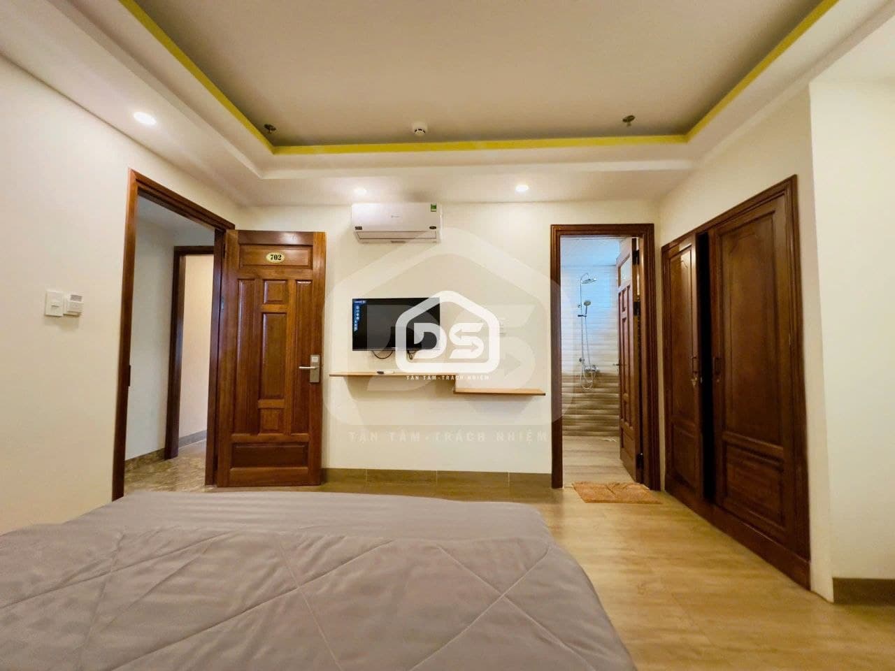 1 BR Apt — 5