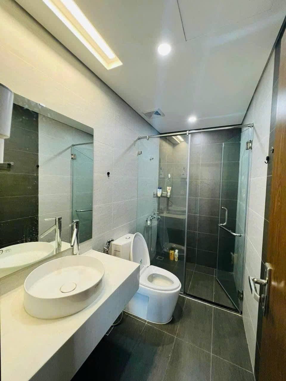 2 BR Apt — 2