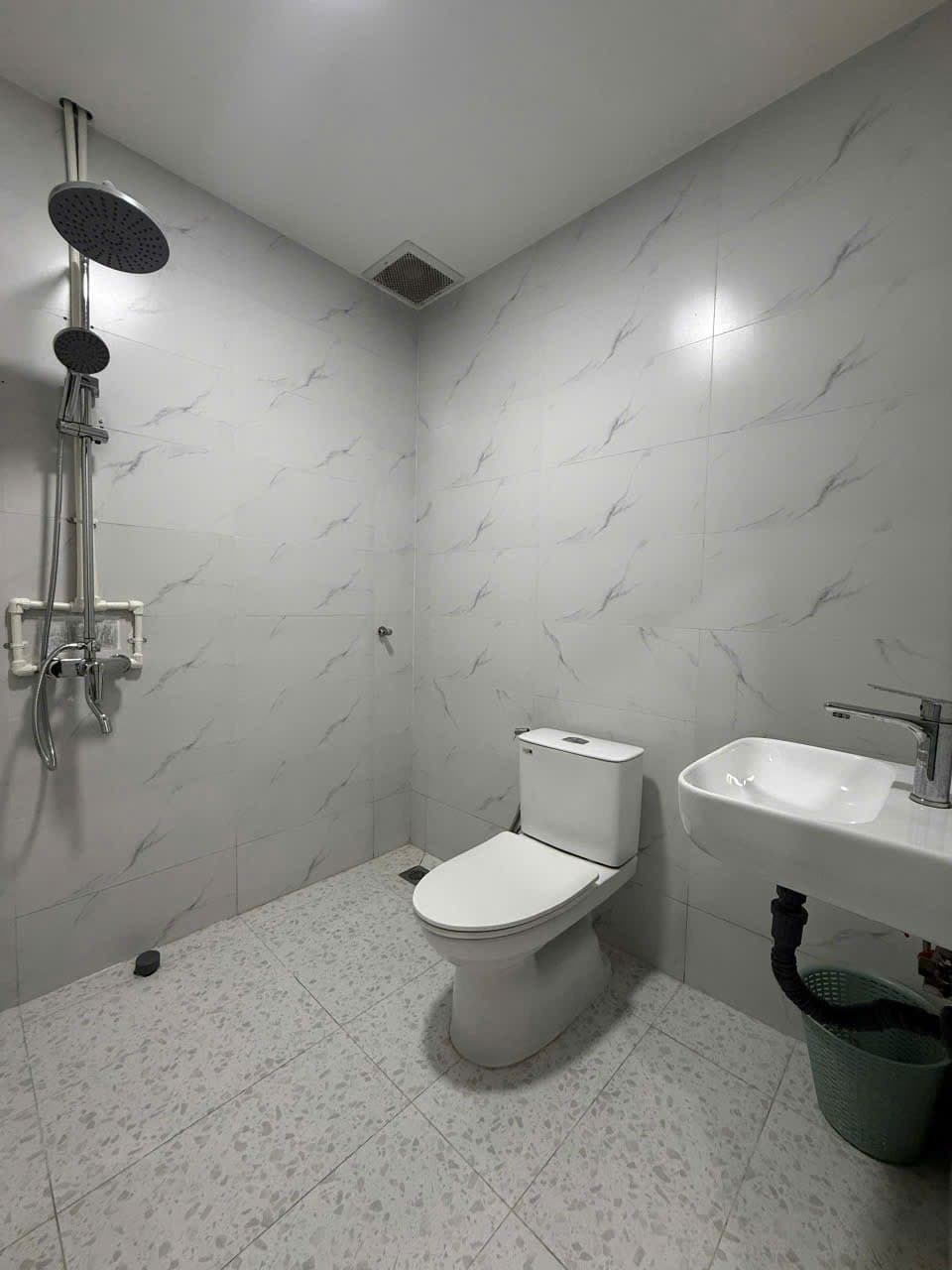 1 BR Apt — 2