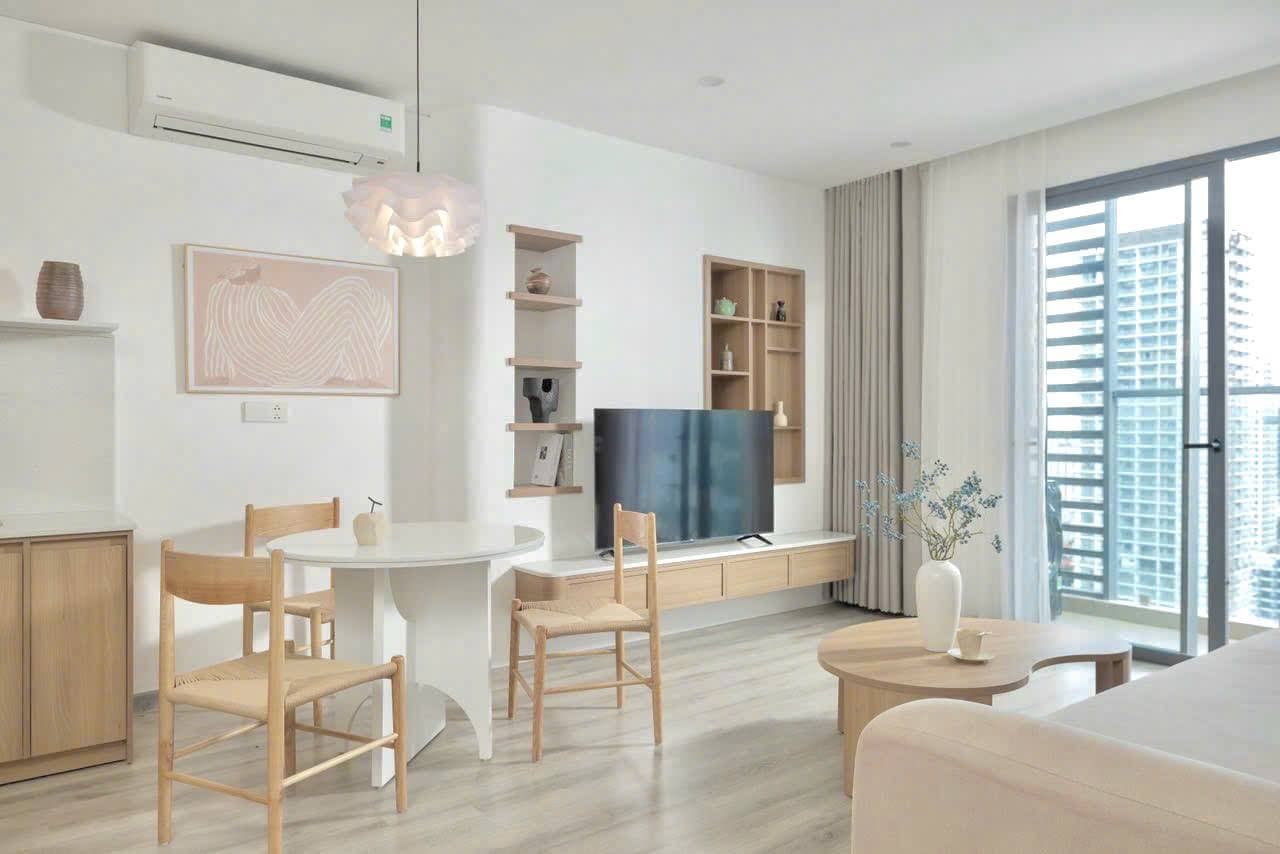 For rent: 2-room apartment — 5