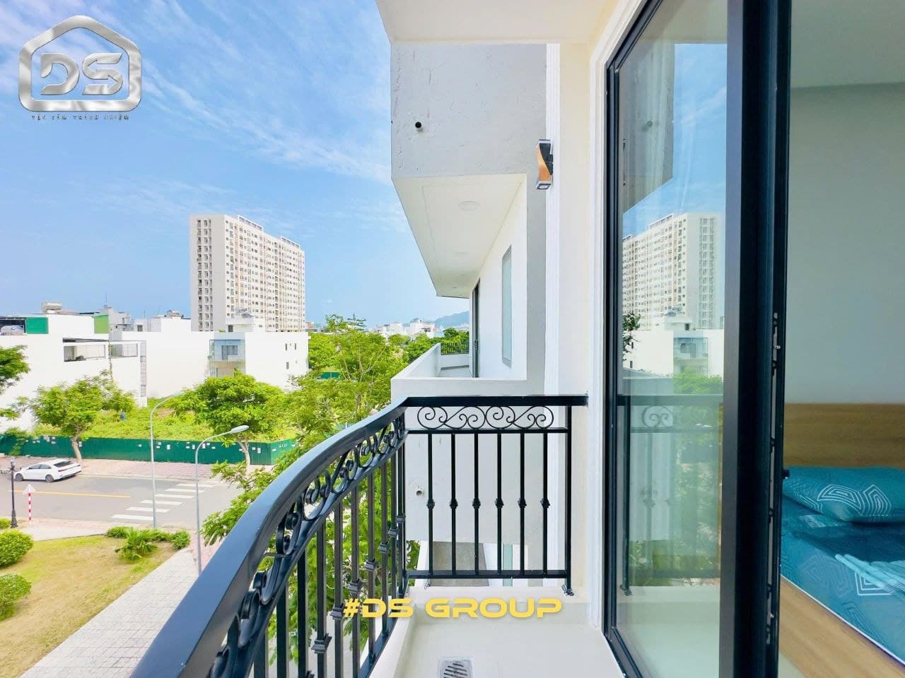 2 BR Apt — 4