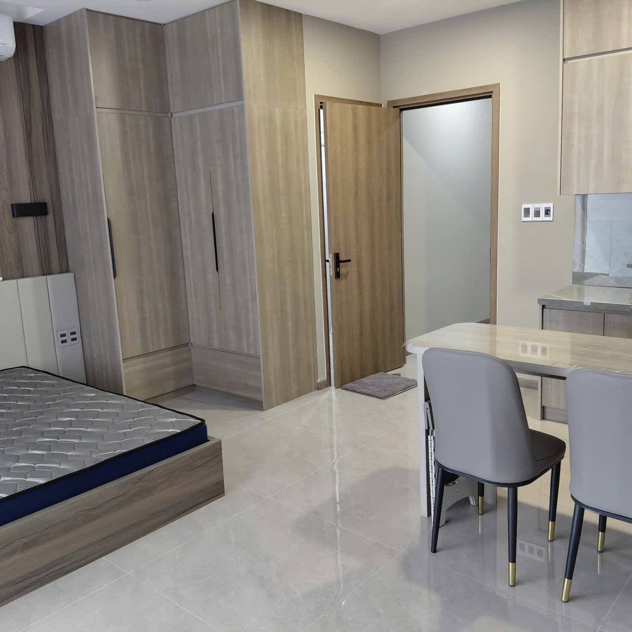 For rent: 2-room apartment — 5