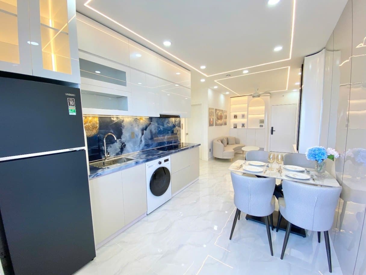2 BR Apt — 2