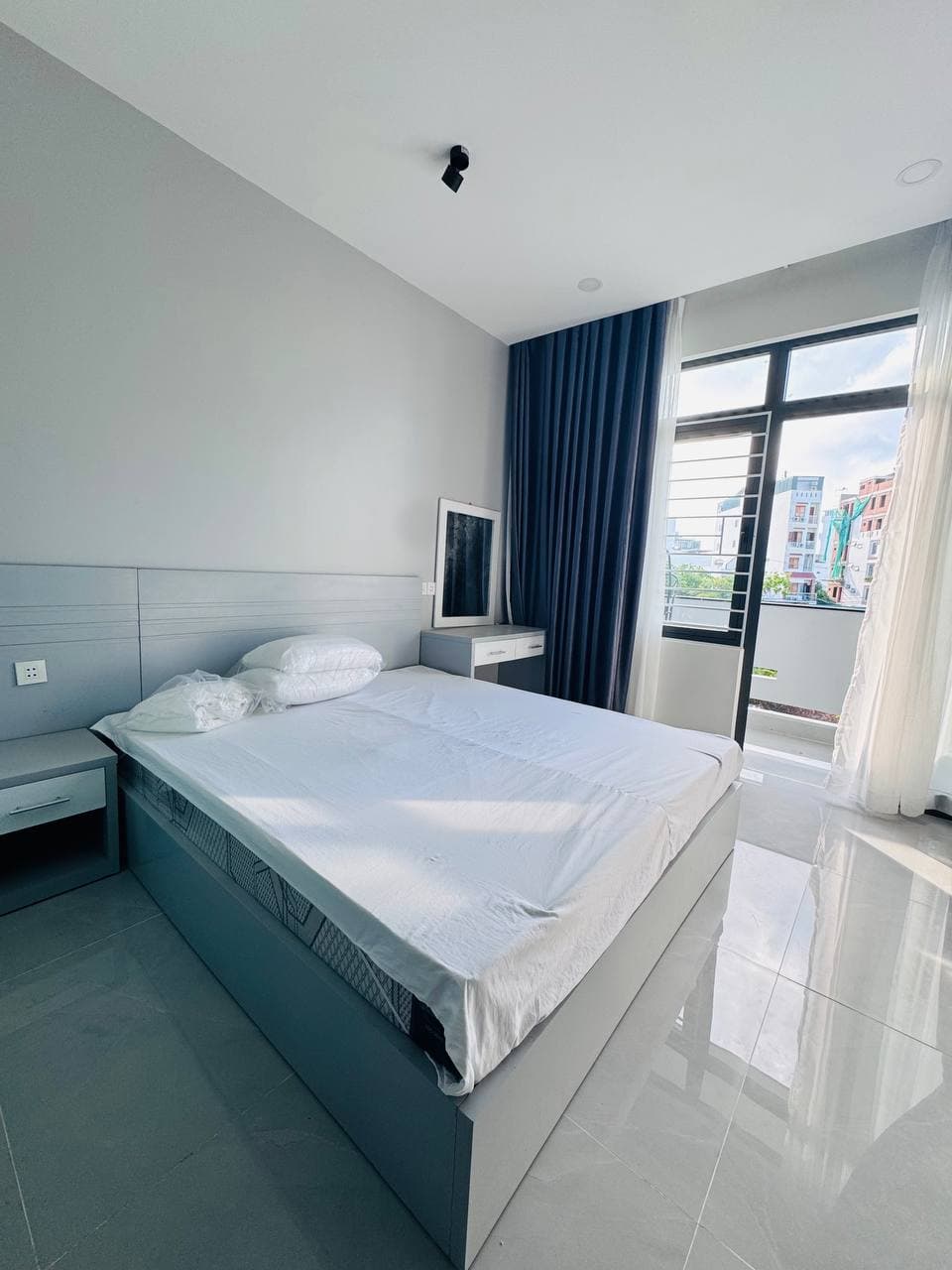 1 BR Apt — 3