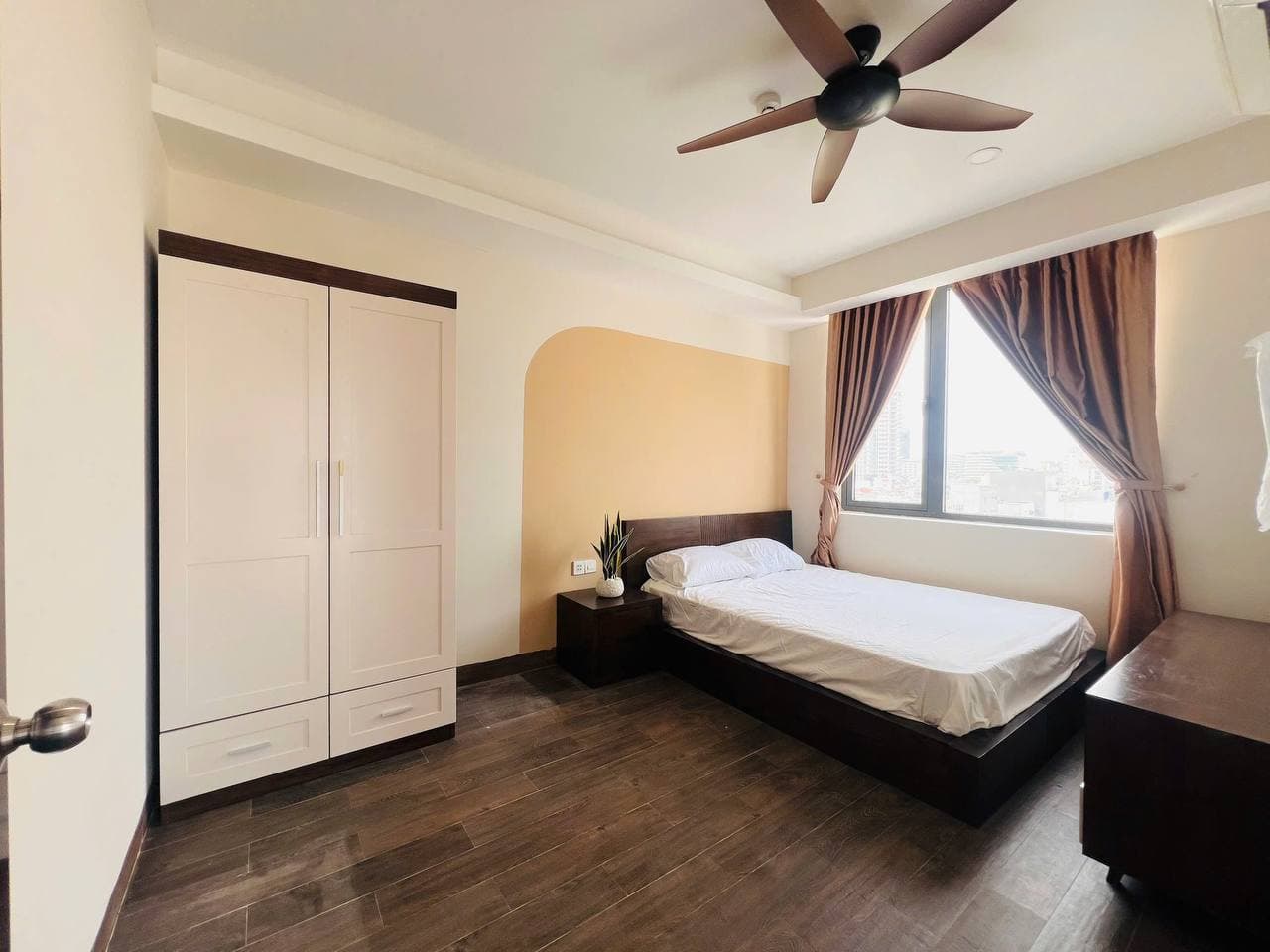 1 BR Apt — 4