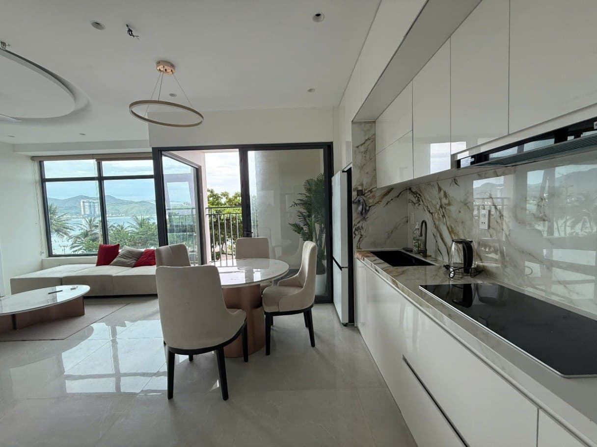 For rent: 2-room apartment — 4