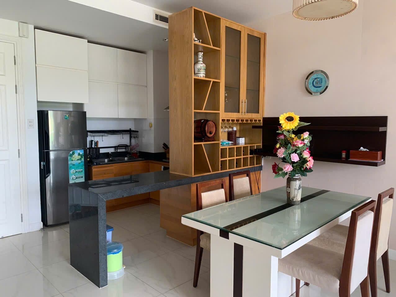 For rent: 1-bedroom apartment — 2