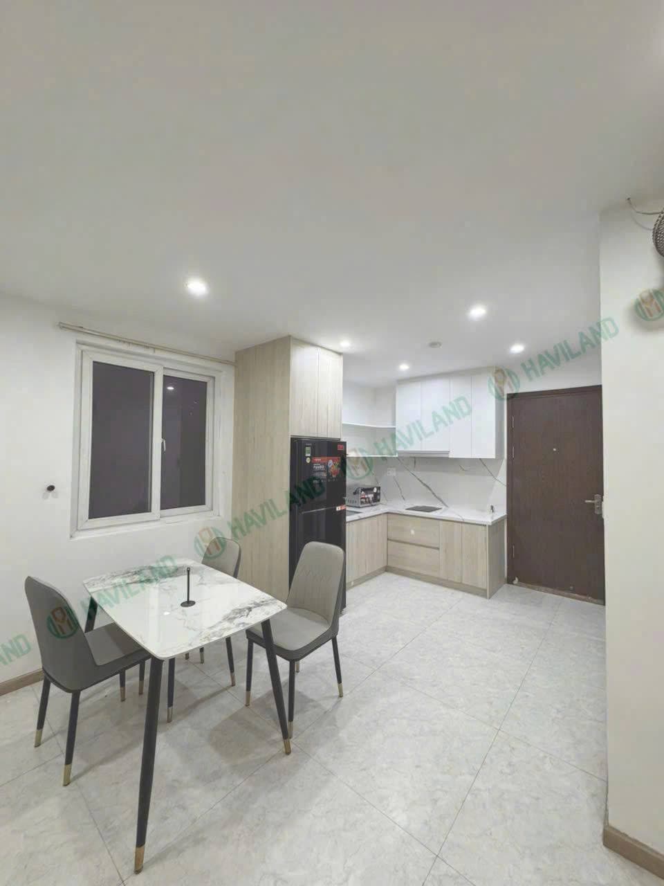 For rent, 1-bedroom apartment — 2