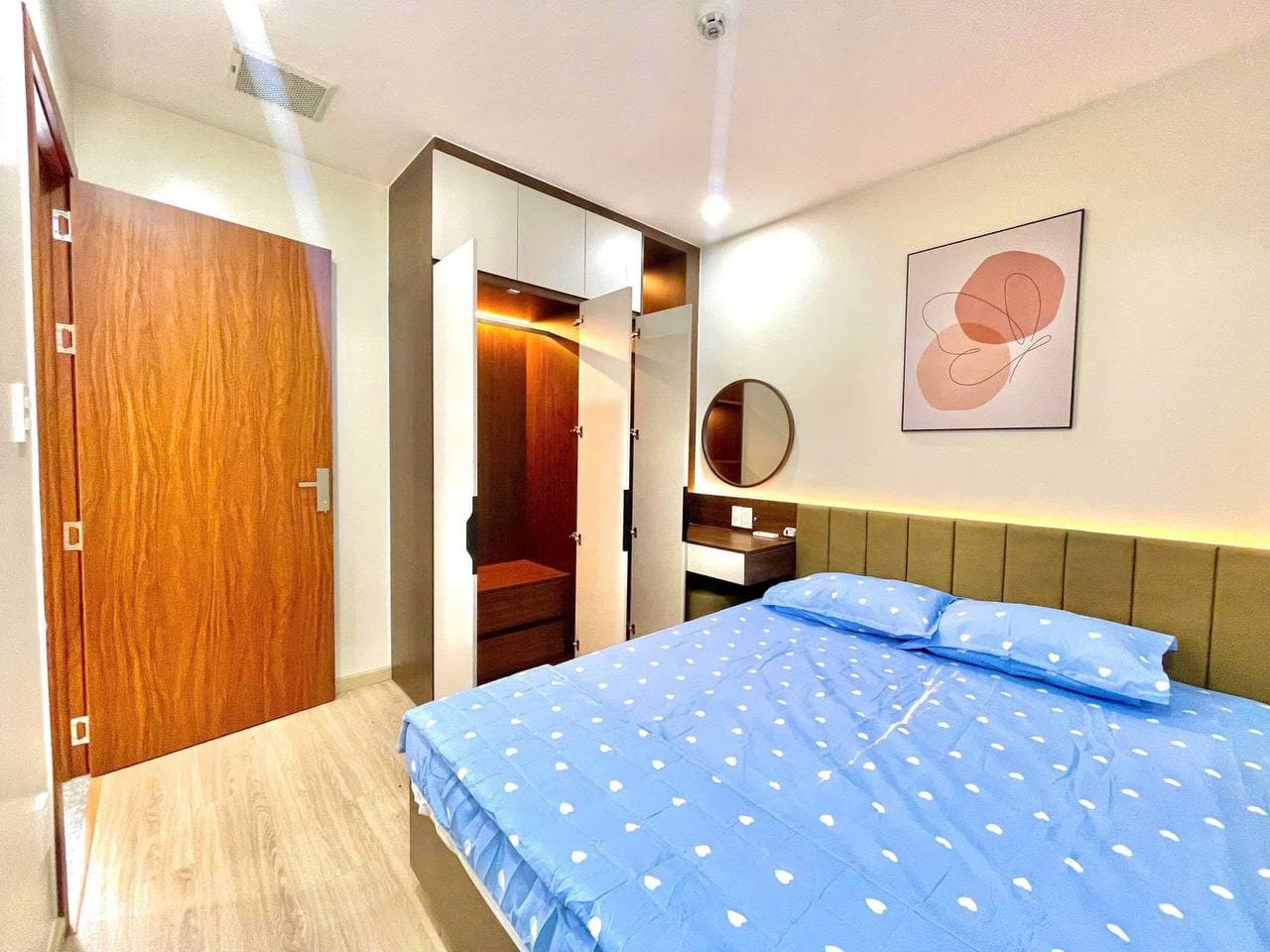 2 BR Apt — 5