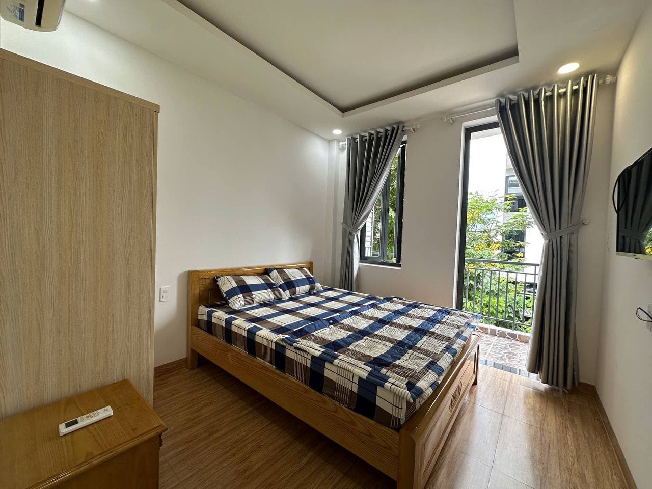 1 BR Apt — 5