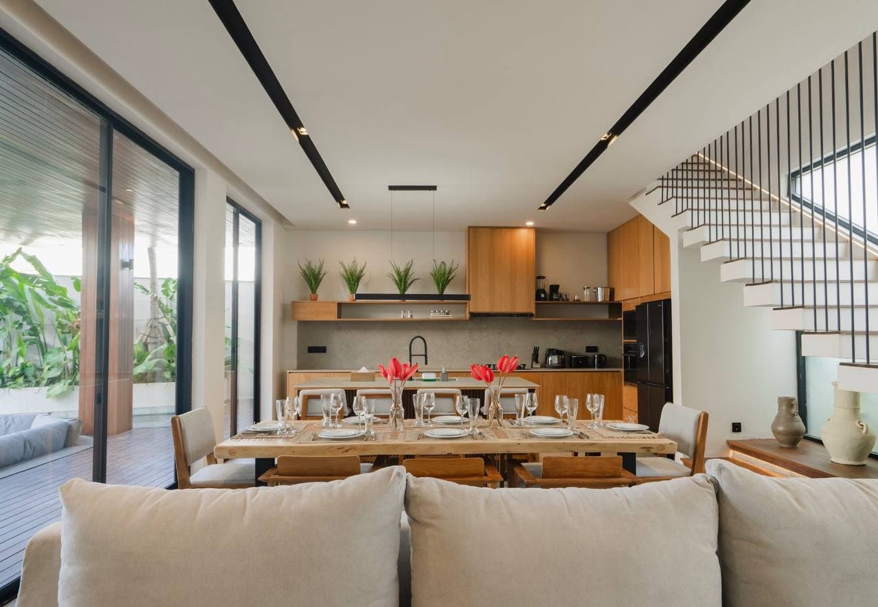 Villa — 5