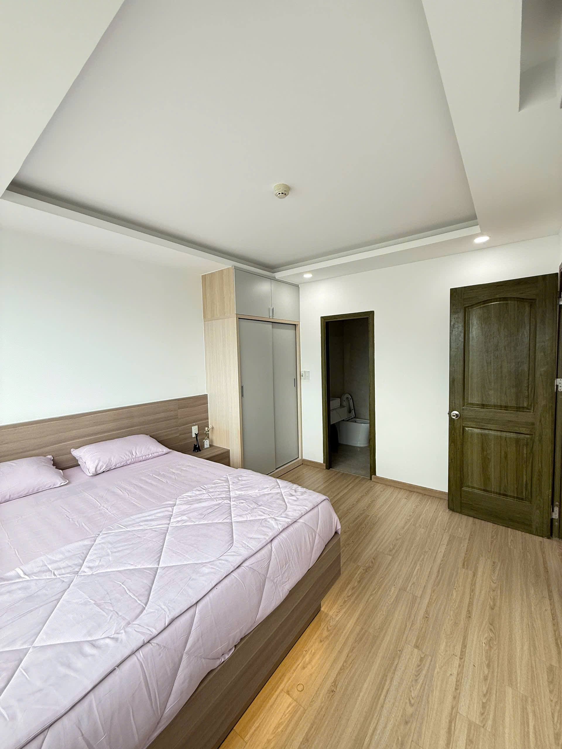 2 BR Apt — 5
