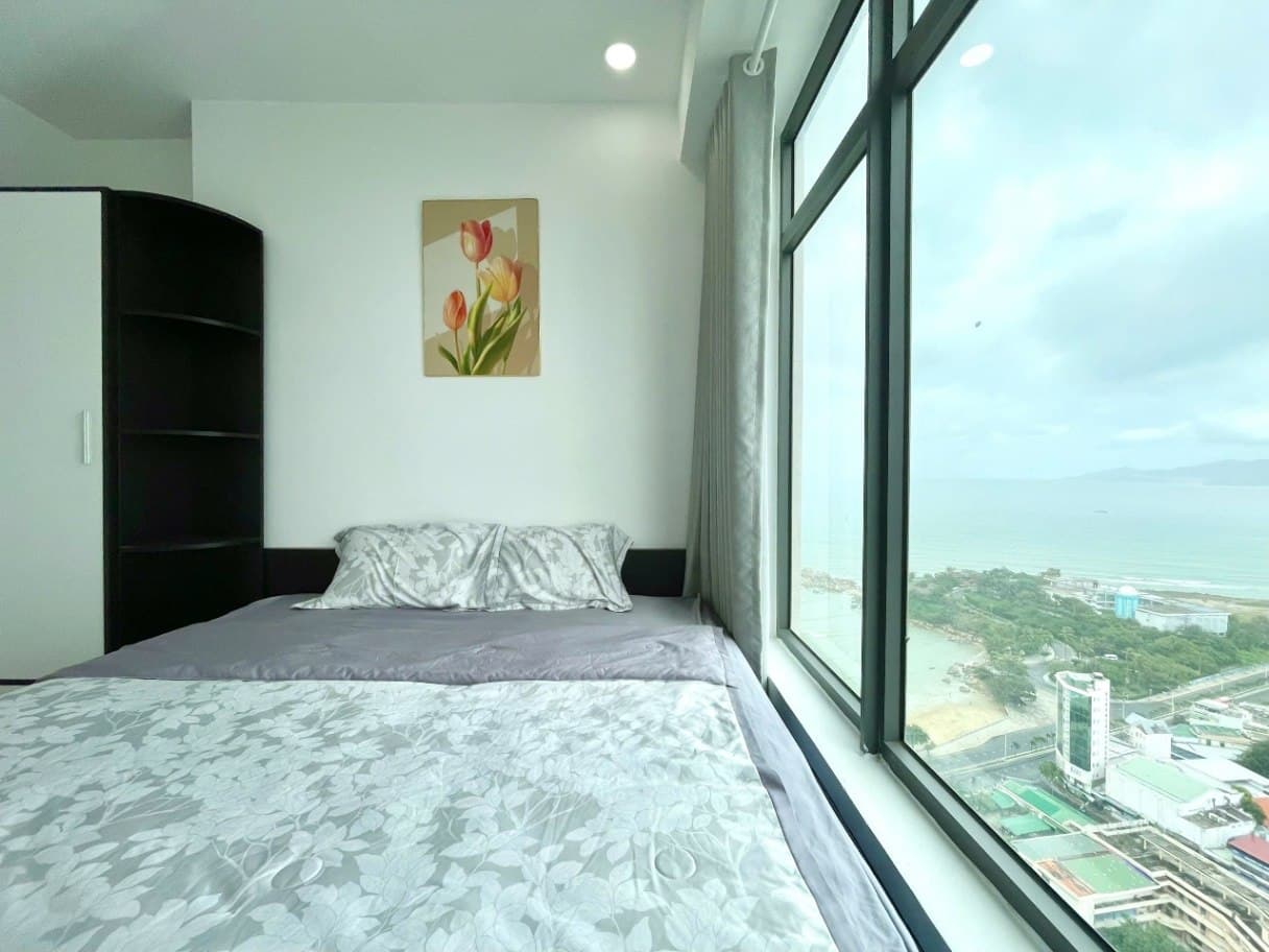 For rent: 2-room apartment — 4