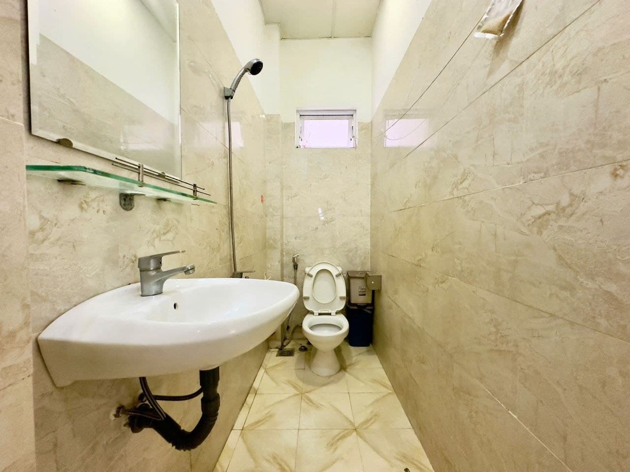 2 BR Apt — 3