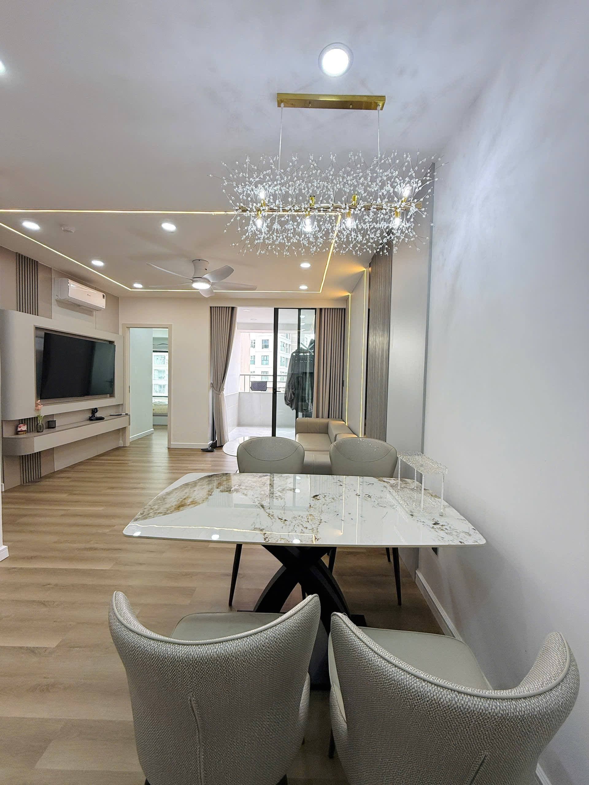 2 BR Apt — 5