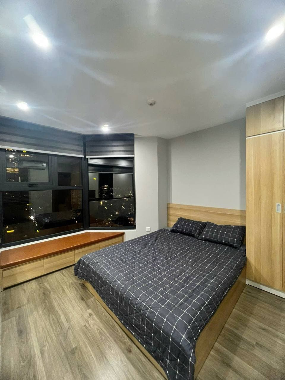 2 BR Apt — 5