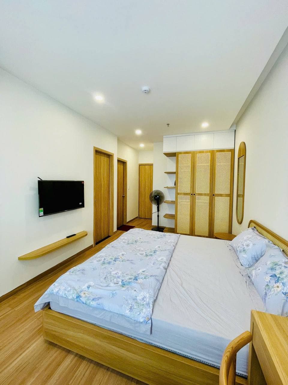 1 BR Apt — 3