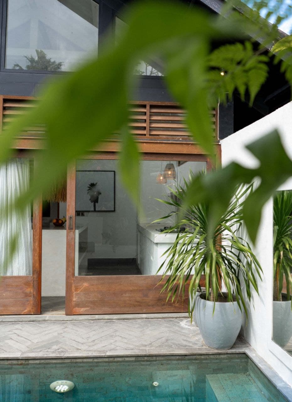 Villa — 5