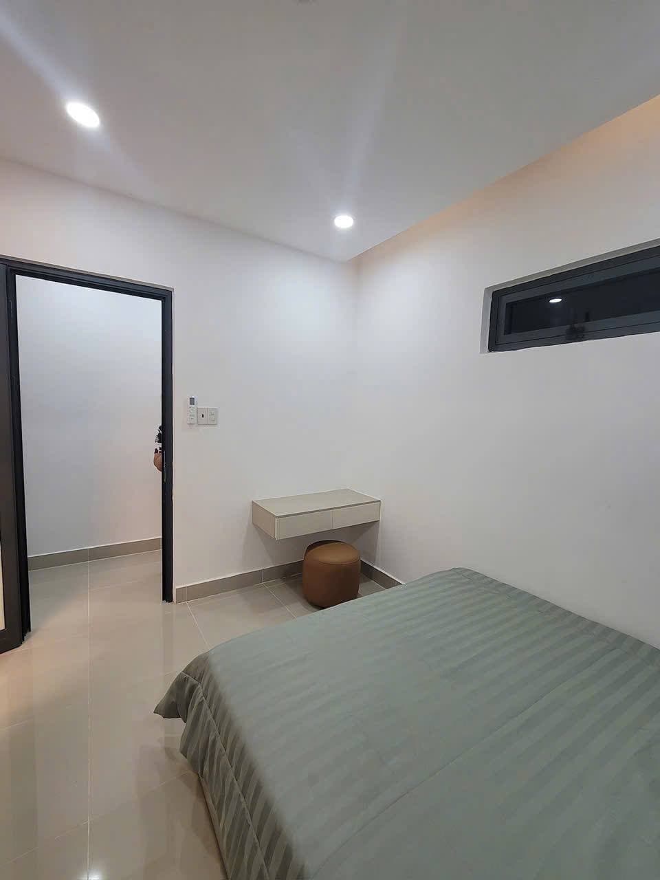 2 BR Apt — 3