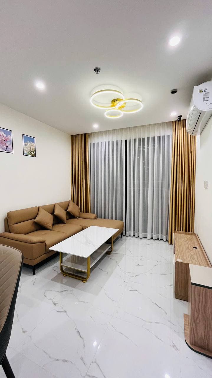 1 BR Apt — 4