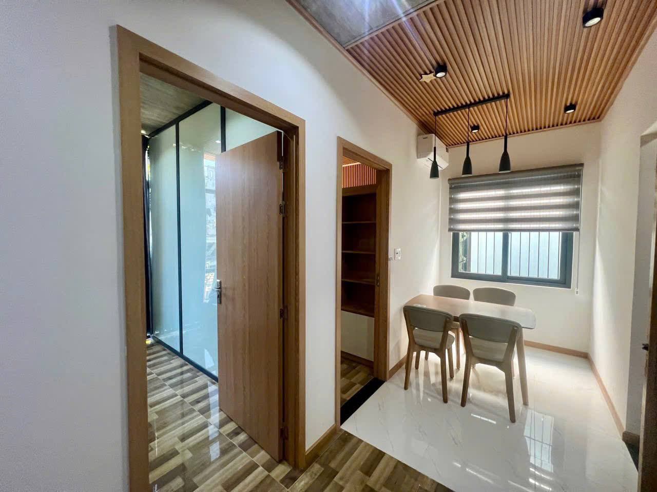 For rent: 2-room apartment — 5