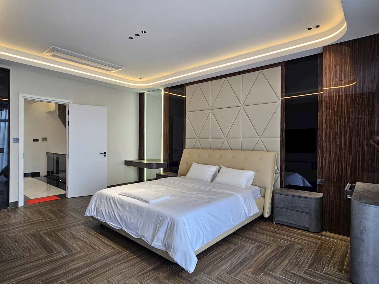 House — 5