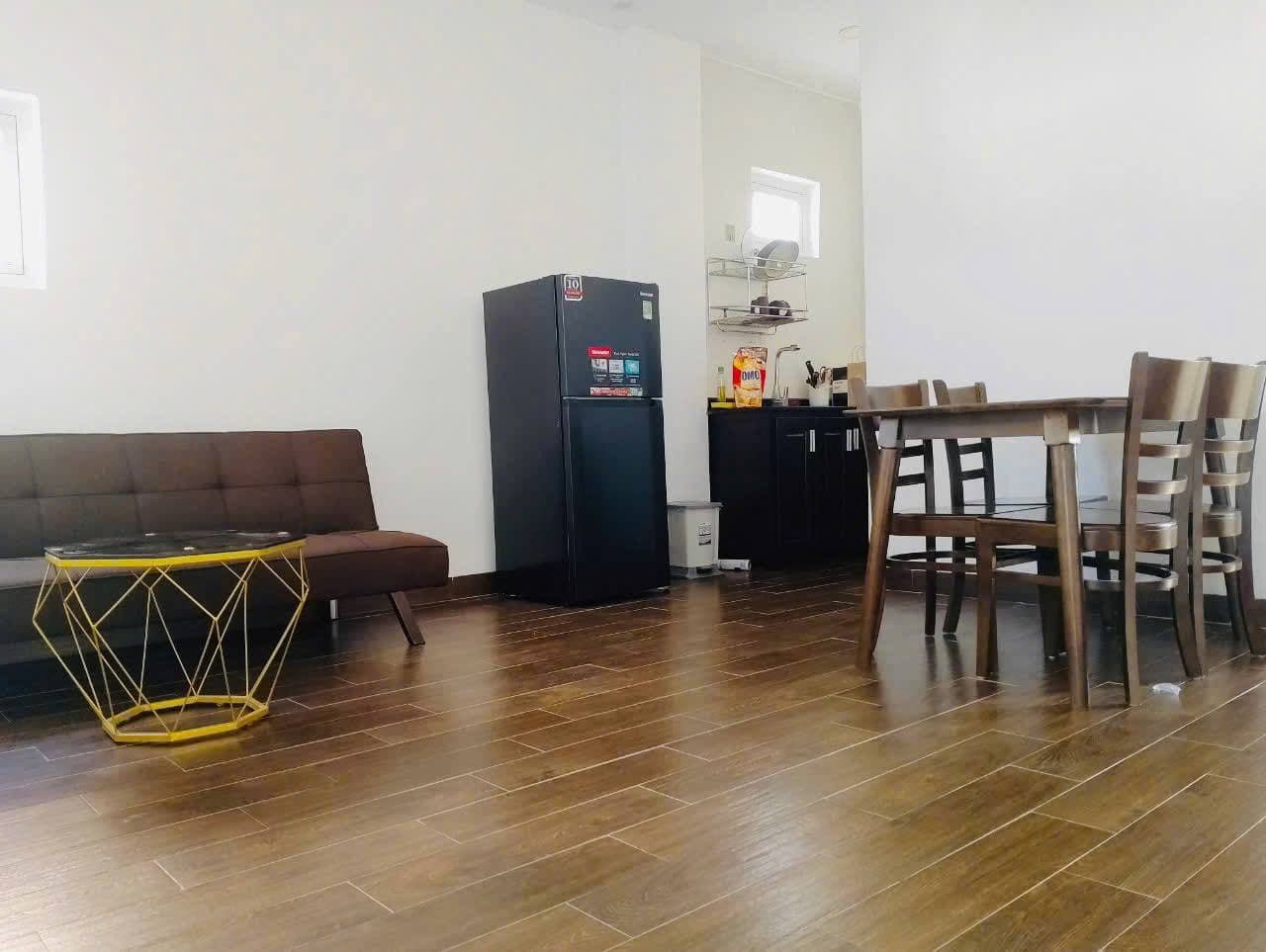 For rent: 1-bedroom apartment — 3