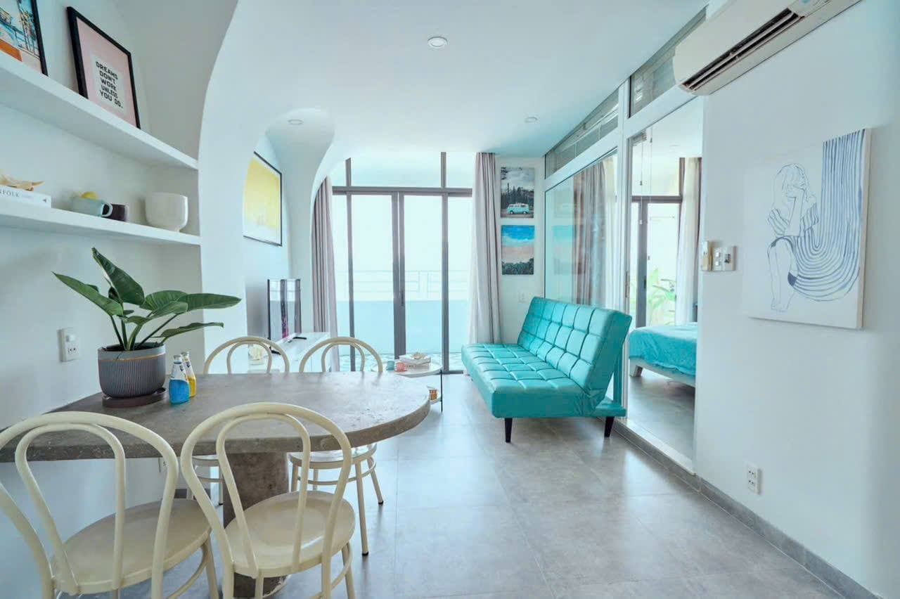 For rent: 2-room apartment — 4