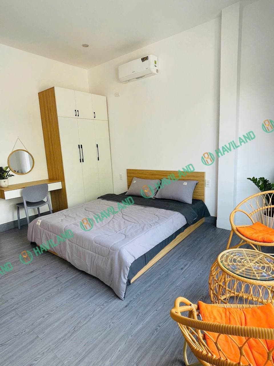 1 BR Apt — 2