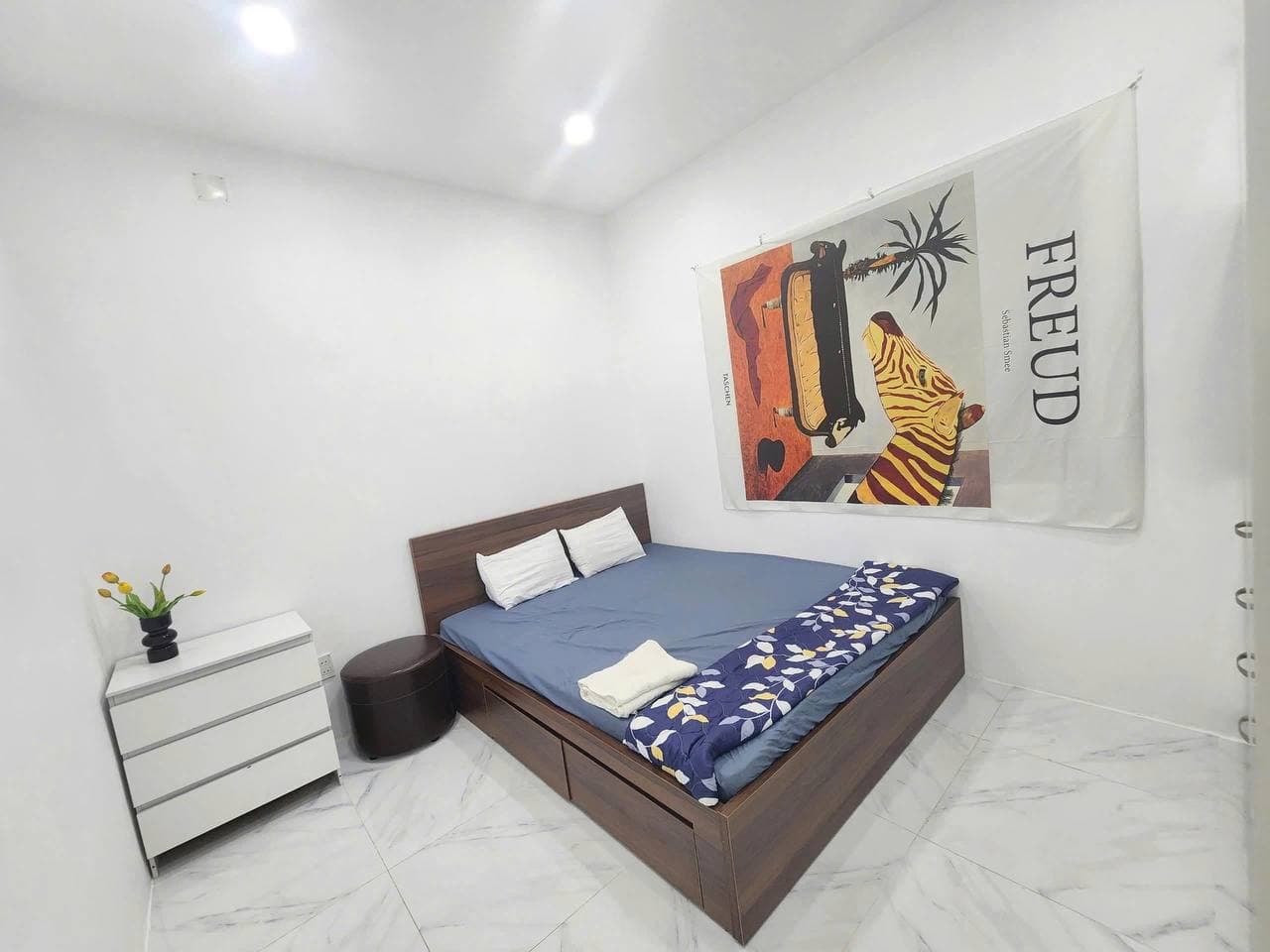 2 BR Apt — 3