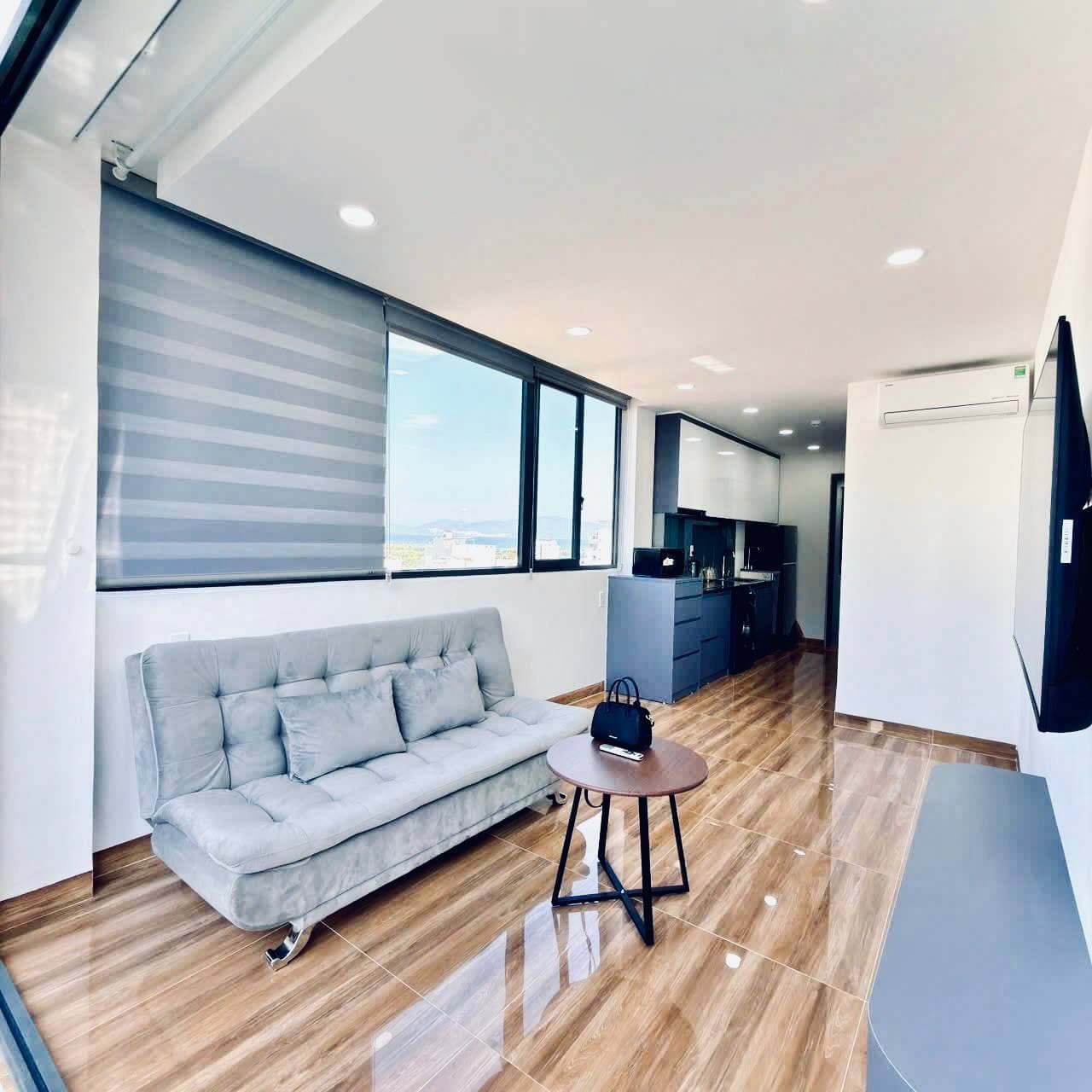 1 BR Apt — 2