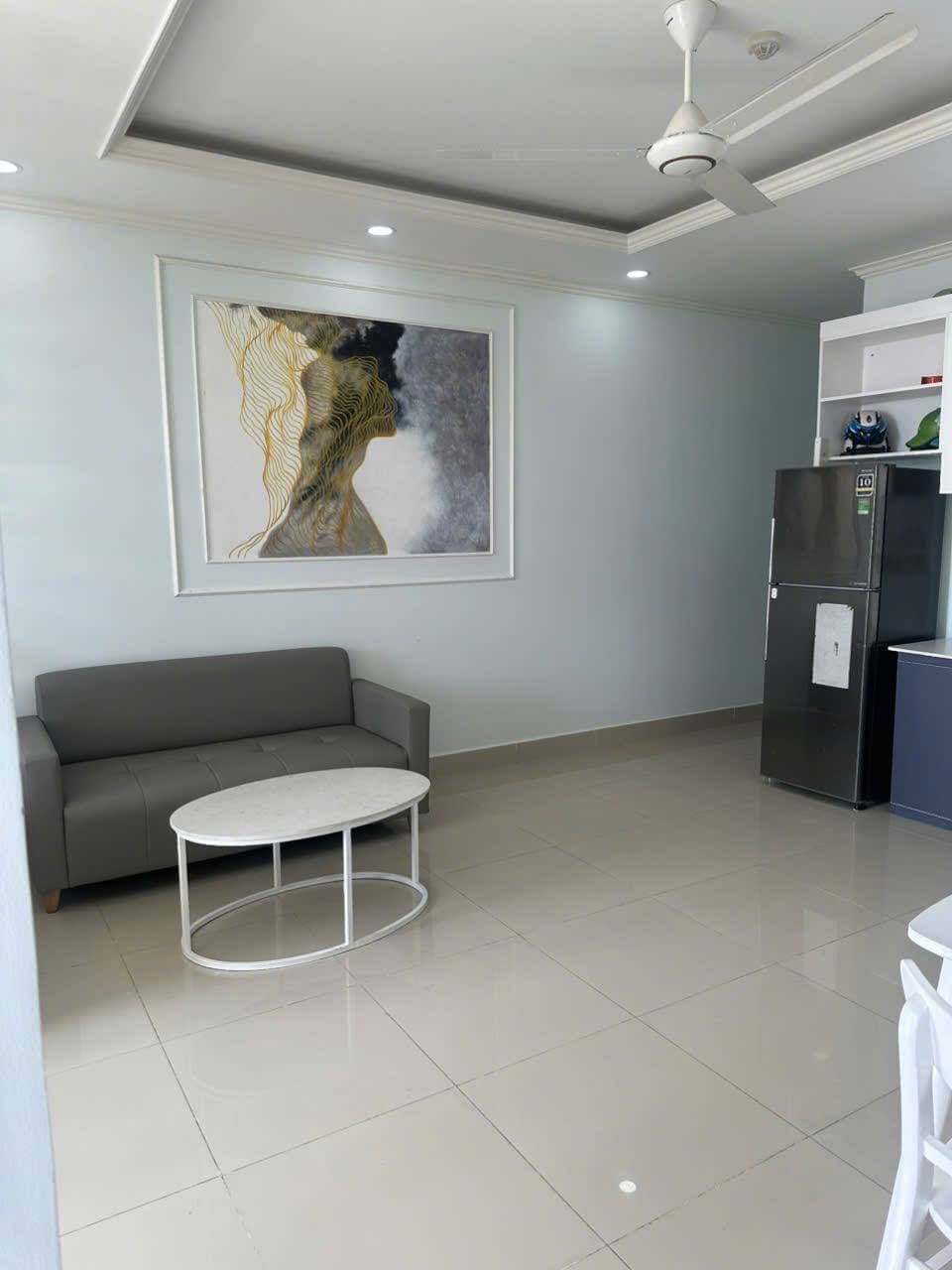 2 BR Apt — 4