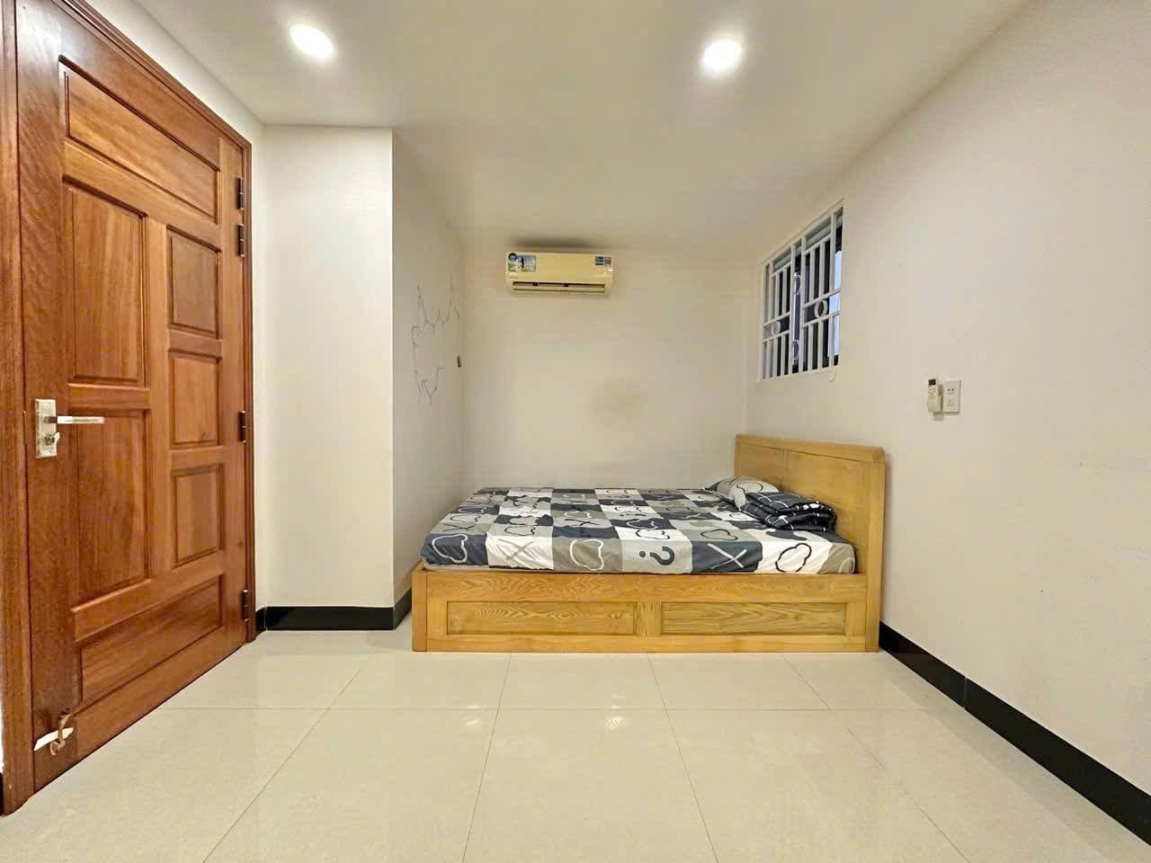 1 BR Apt — 3
