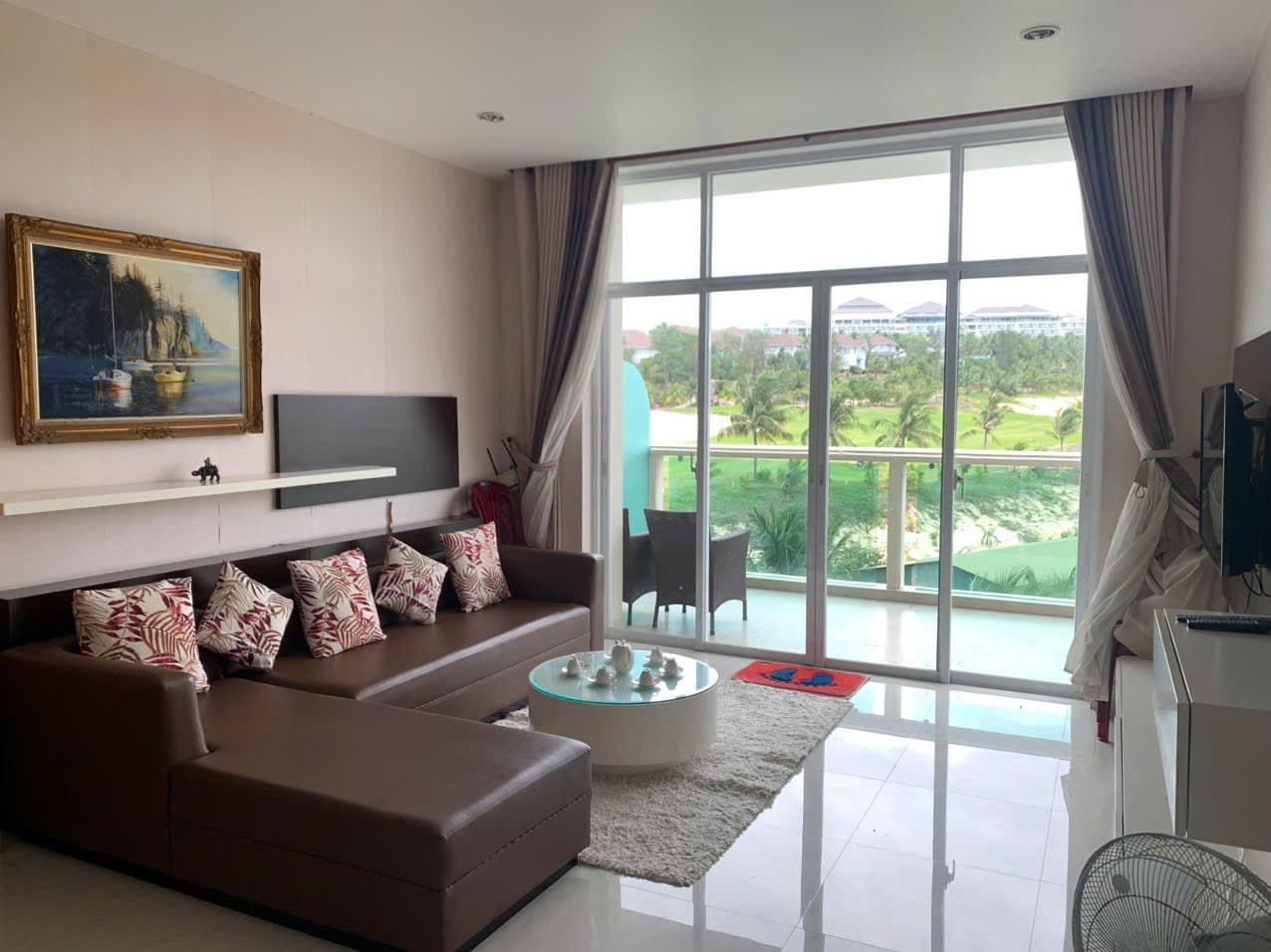 For rent: 1-bedroom apartment — 5