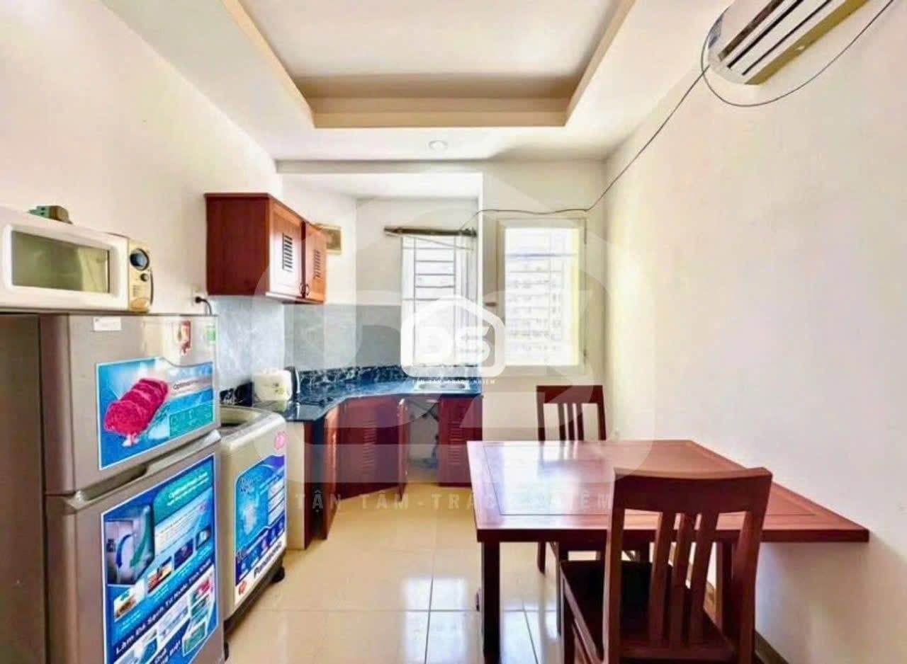 1 BR Apt — 4