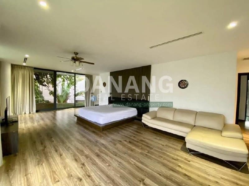 Villa — 5