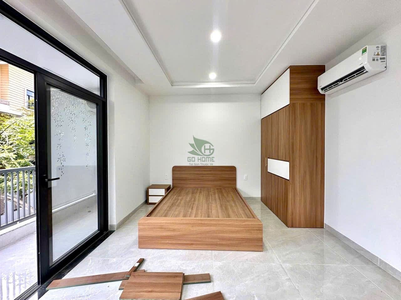 Studio — 3