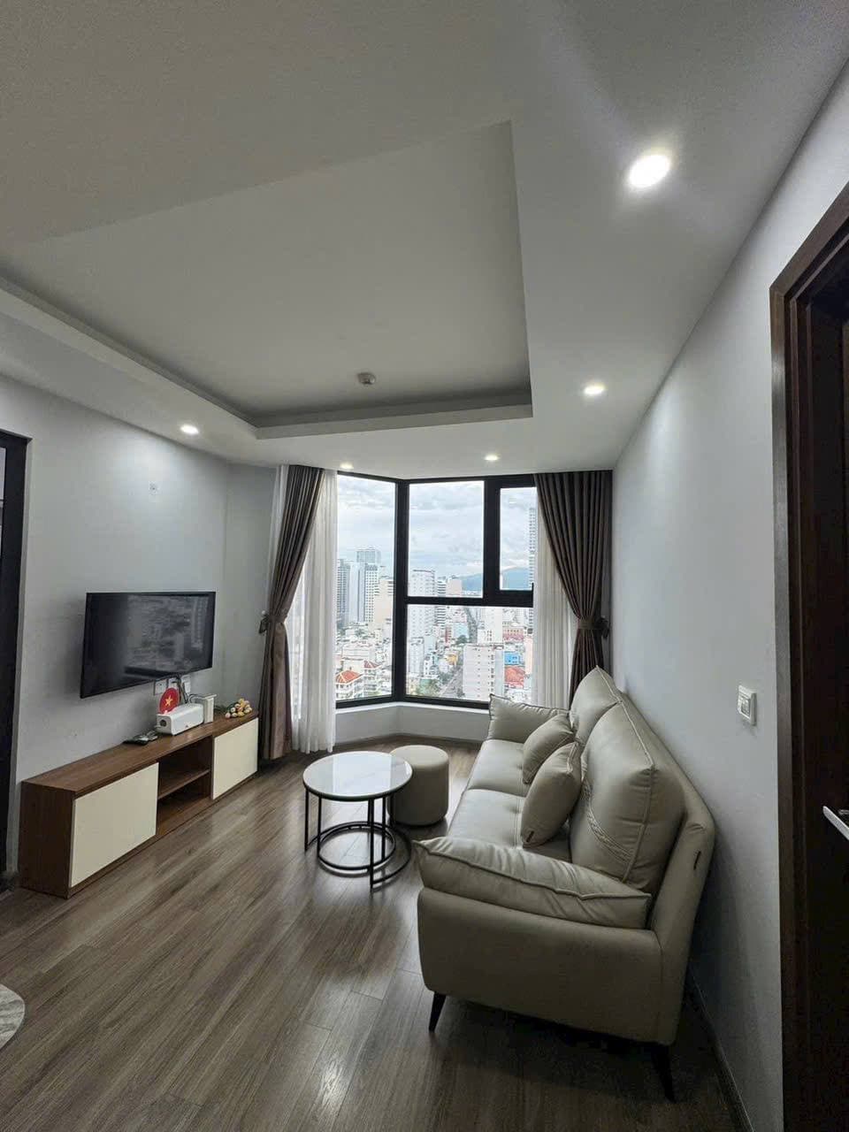 2 BR Apt — 2