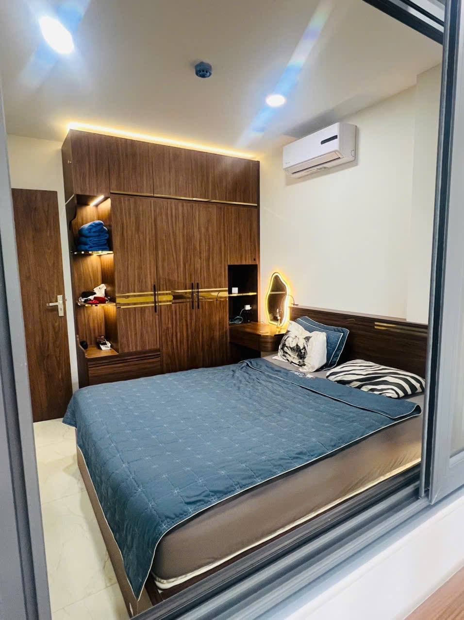 For rent: 1-bedroom apartment — 2