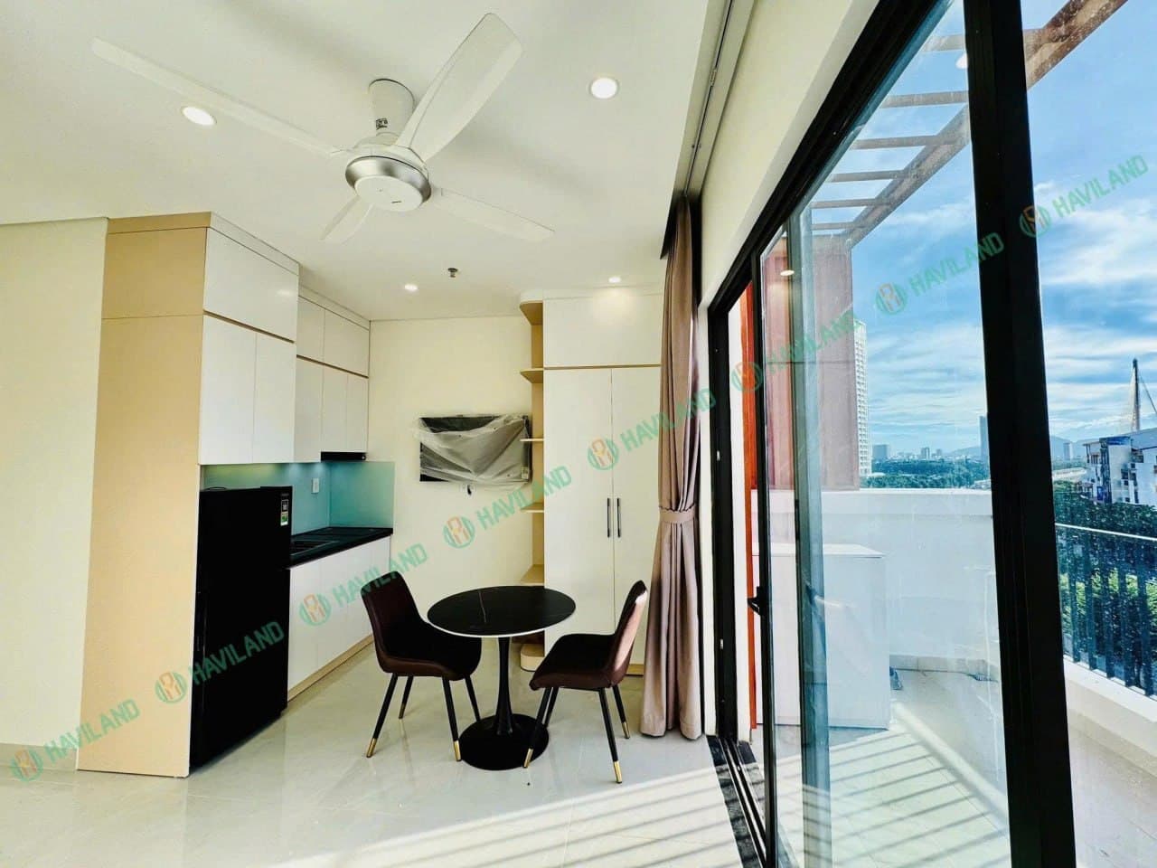 Studio — 5