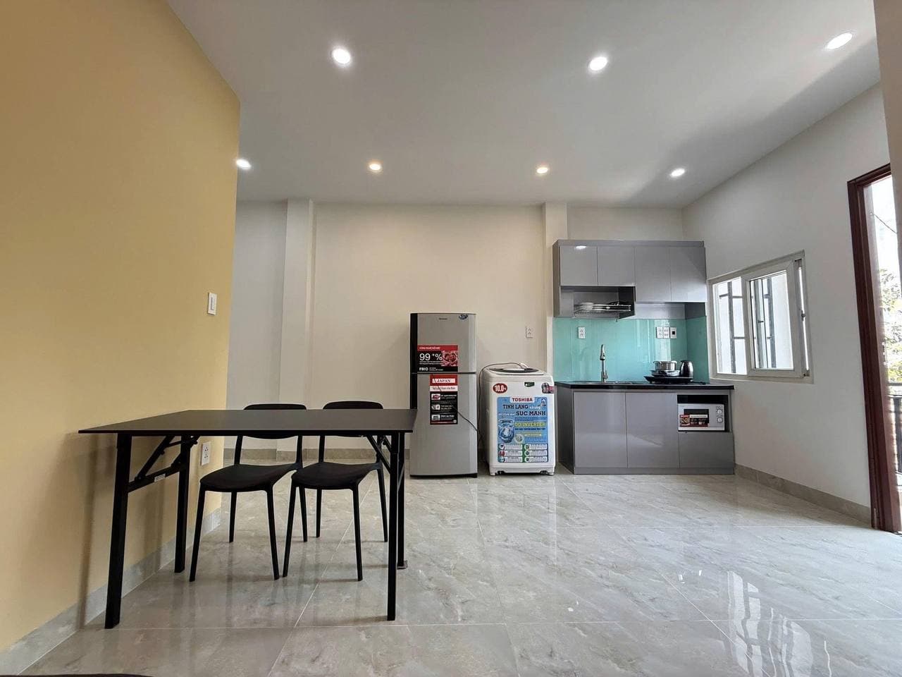 1 BR Apt — 2
