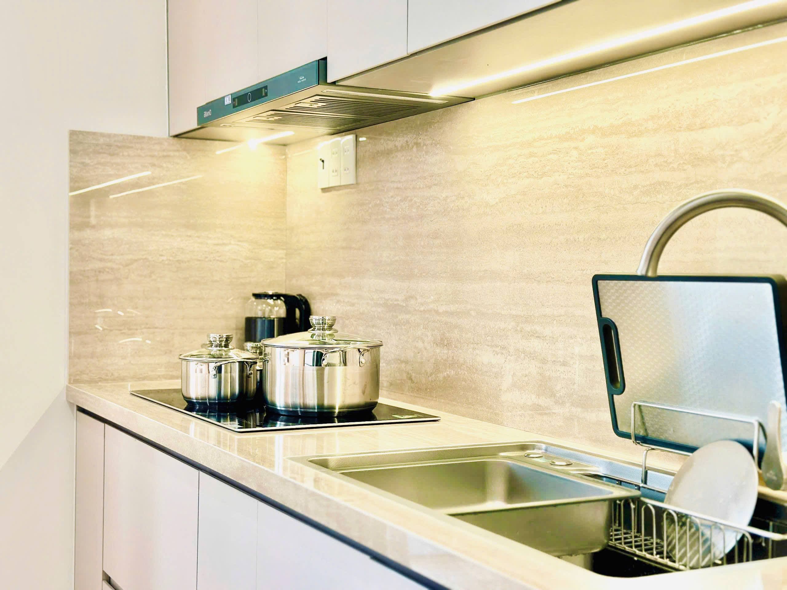 1 BR Apt