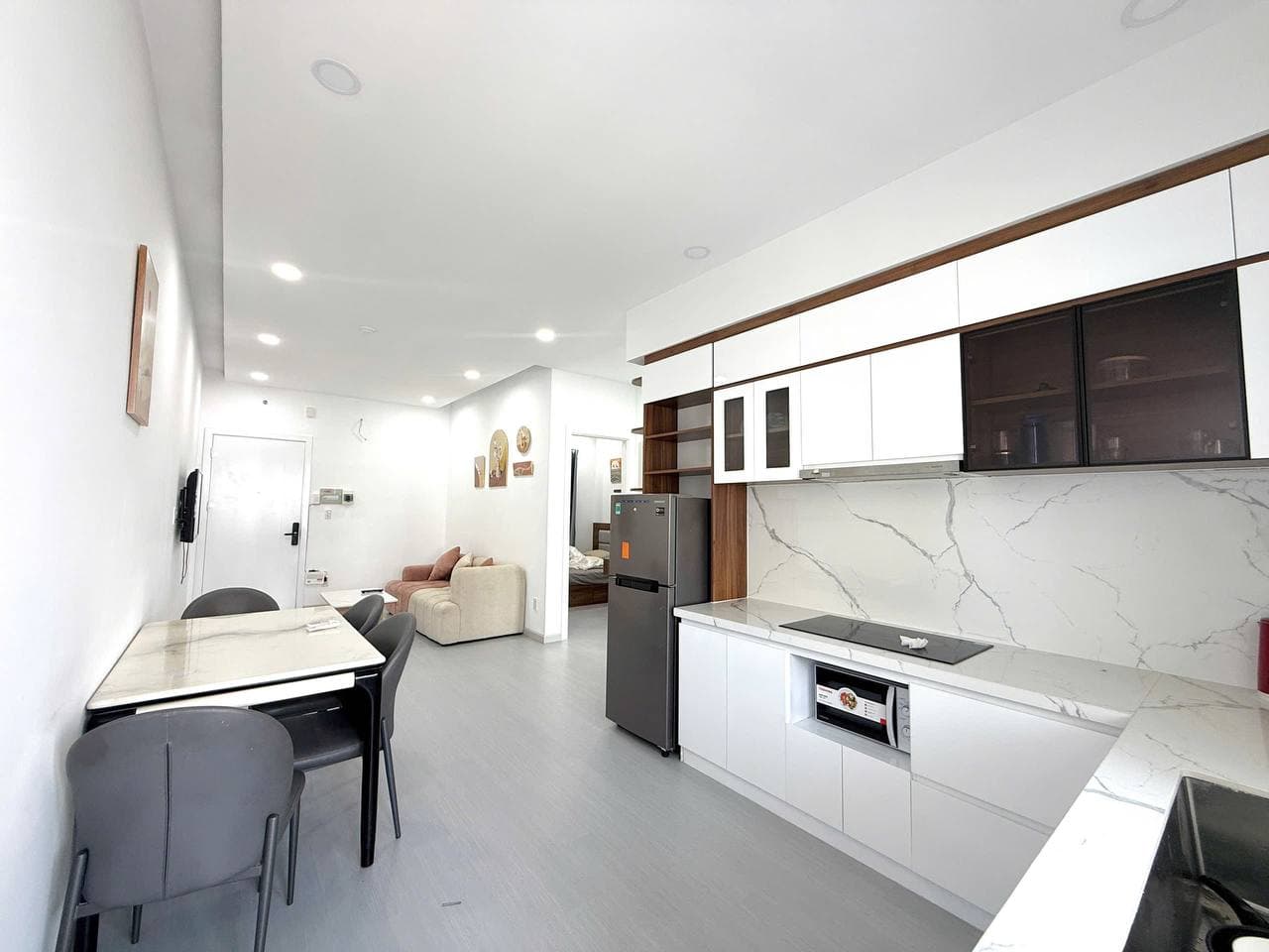 2 BR Apt — 2