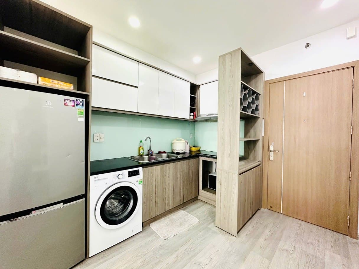 For rent: 2-room apartment — 4